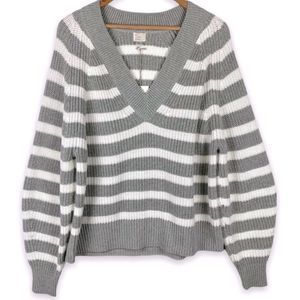 A New Day Womens M Sweater Gray White Stripe V Neck Chunky Knit Balloon Sleeve